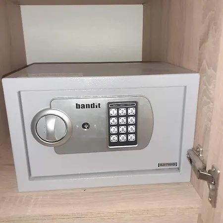 Amber Terrace Downtown 3*