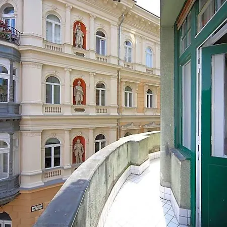 Lägenhetshotell Amber Terrace Downtown
