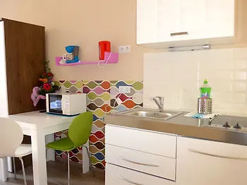 Amber Terrace Studio Aparthotel