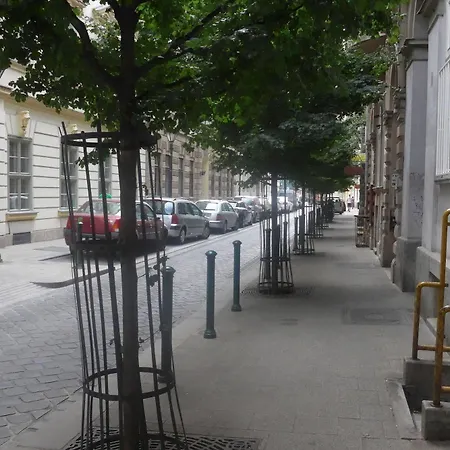 Lägenhetshotell Amber Terrace Downtown 3*