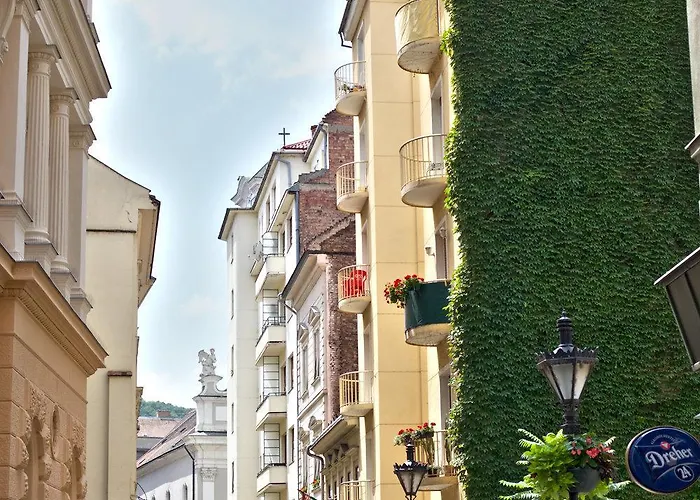 Amber Terrace Downtown Aparthotel