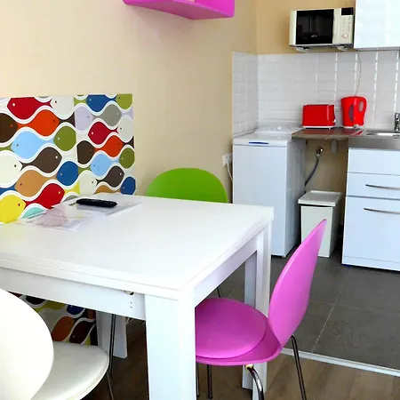 Hotel apartamentowy Amber Terrace Downtown